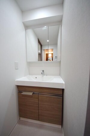 メイクスデザイン門前仲町リバープレイスの物件内観写真